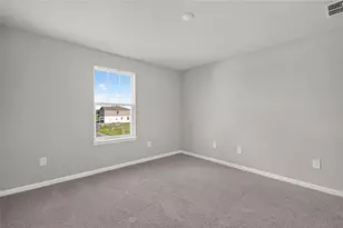 9240 Derbyshire Dr, Parrish, FL 34219 - Photo 35