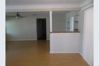 6132 Dartmouth Avenue N, Saint Petersburg, FL 33710 - Photo 11