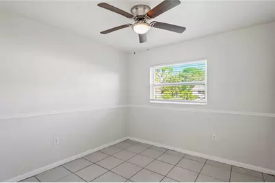 2136 67th Avenue S, Saint Petersburg, FL 33712 - Photo 17