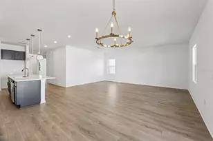 5721 Haystack Dr, Saint Cloud, FL 34771 - Photo 9