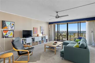 450 Treasure Island Causeway, Treasure Island, FL 33706 - Photo 3