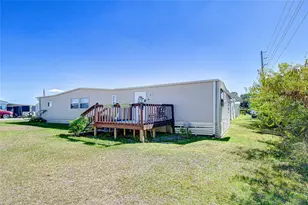 5315 Antigua Dr, Zephyrhills, FL 33541 - Photo 13