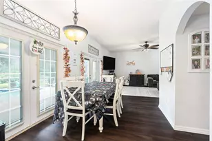 4204 Harbor Lake Dr, Lutz, FL 33558 - Photo 11