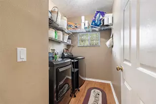 4204 Harbor Lake Dr, Lutz, FL 33558 - Photo 23