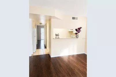 7141 E Bank Drive #7141, Tampa, FL 33617 - Photo 3