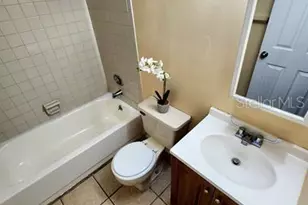 7141 E Bank Dr, Tampa, FL 33617 - Photo 7