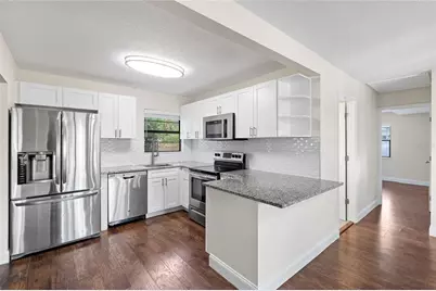 11720 N Edison Avenue, Tampa, FL 33612 - Photo 9