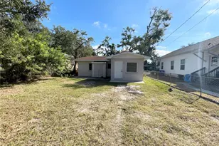 1711 31st St S, Saint Petersburg, FL 33712 - Photo 21