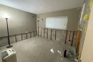 601 56th St N, Saint Petersburg, FL 33710 - Photo 29