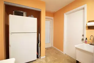 547 Oleander Way S, Saint Petersburg, FL 33707 - Photo 23