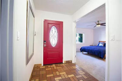 547 Oleander Way S, Saint Petersburg, FL 33707 - Photo 5