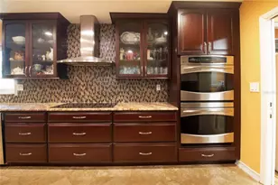 547 Oleander Way S, Saint Petersburg, FL 33707 - Photo 21