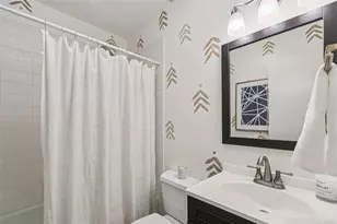 13964 Lake Point Dr, Clearwater, FL 33762 - Photo 27