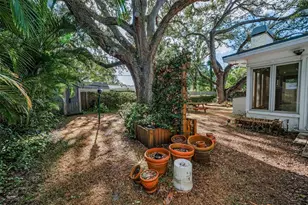 2218 Hennesen Dr, Clearwater, FL 33764 - Photo 35