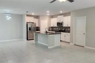 14430 English Lavender Dr, Wimauma, FL 33598 - Photo 3