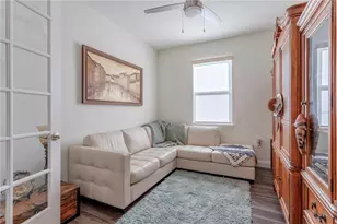 30501 Island Club Dr, Tavares, FL 32778 - Photo 9