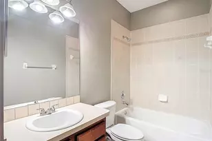 1046 Tullamore Dr, Wesley Chapel, FL 33543 - Photo 21