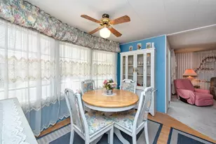 7901 40th Ave N, Saint Petersburg, FL 33709 - Photo 5