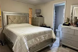 4422 Rose St, Valrico, FL 33596 - Photo 5