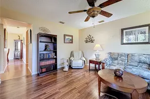 510 Windrush Bay Dr, Tarpon Springs, FL 34689 - Photo 5