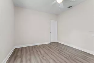 8210 N Klondyke St, Tampa, FL 33604 - Photo 13