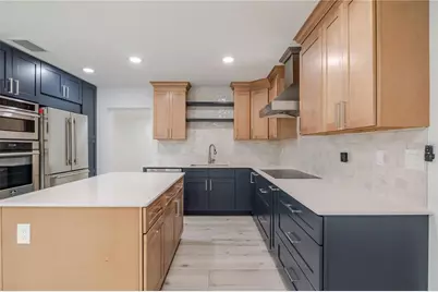 4712 W Bay Avenue, Tampa, FL 33616 - Photo 7