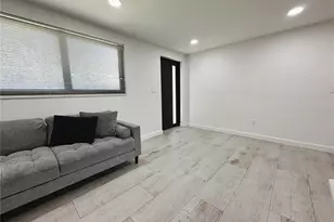 6507 Elliot Dr, Tampa, FL 33615 - Photo 9