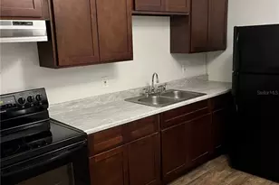 813 NW 5th St, Webster, FL 33597 - Photo 3