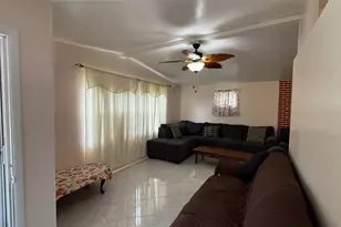 5754 9th St, Zephyrhills, FL 33542 - Photo 3