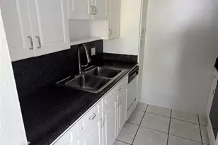 4701 Joseph Ct, Tampa, FL 33614 - Photo 15