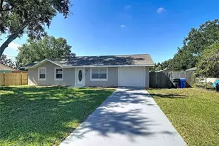 412 13th St NE, Ruskin, FL 33570 - Photo 1