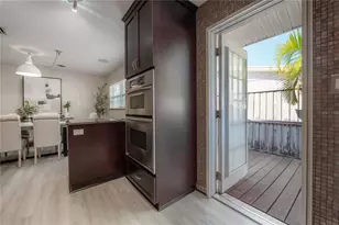 4606 W Oakellar Ave, Tampa, FL 33611 - Photo 11