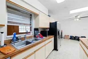 7706 W Elm St, Tampa, FL 33615 - Photo 9