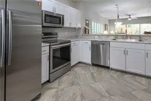 11300 Harbor Way, Largo, FL 33774 - Photo 7