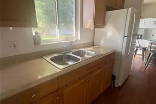 3673 Searobin Dr SE, Saint Petersburg, FL 33705 - Photo 3