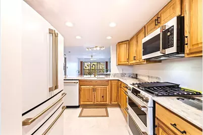 5400 Park Street N #209, Saint Petersburg, FL 33709 - Photo 5