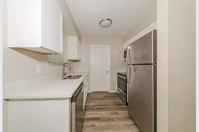 316 59th Avenue Terrace W, Bradenton, FL 34207 - Photo 5