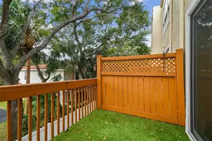 3183 Bayshore Oaks Dr, Tampa, FL 33611 - Photo 23