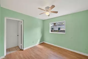 207 W Bougainvillea Ave, Tampa, FL 33612 - Photo 29