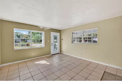 207 W Bougainvillea Avenue, Tampa, FL 33612 - Photo 5