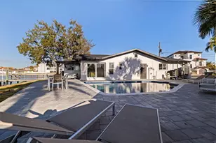 1514 Sea Gull Dr S, Saint Petersburg, FL 33707 - Photo 23