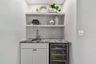 1514 Sea Gull Dr S, Saint Petersburg, FL 33707 - Photo 7