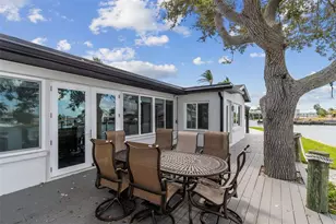 1514 Sea Gull Dr S, Saint Petersburg, FL 33707 - Photo 45