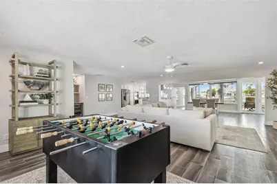 1514 Sea Gull Drive S, Saint Petersburg, FL 33707 - Photo 11