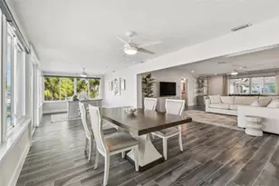 1514 Sea Gull Dr S, Saint Petersburg, FL 33707 - Photo 23