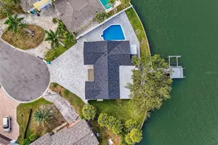 1514 Sea Gull Dr S, Saint Petersburg, FL 33707 - Photo 35