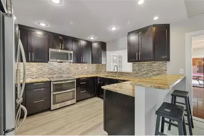 405 1st Avenue SE, Lutz, FL 33549 - Photo 7