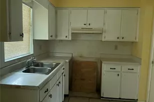 4994 Jonquil Pl N, Pinellas Park, FL 33782 - Photo 5