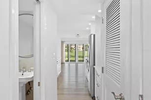 4920 Locust St NE, Saint Petersburg, FL 33703 - Photo 9