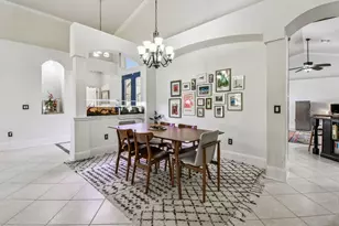 19204 Wind Dancer St, Lutz, FL 33558 - Photo 5